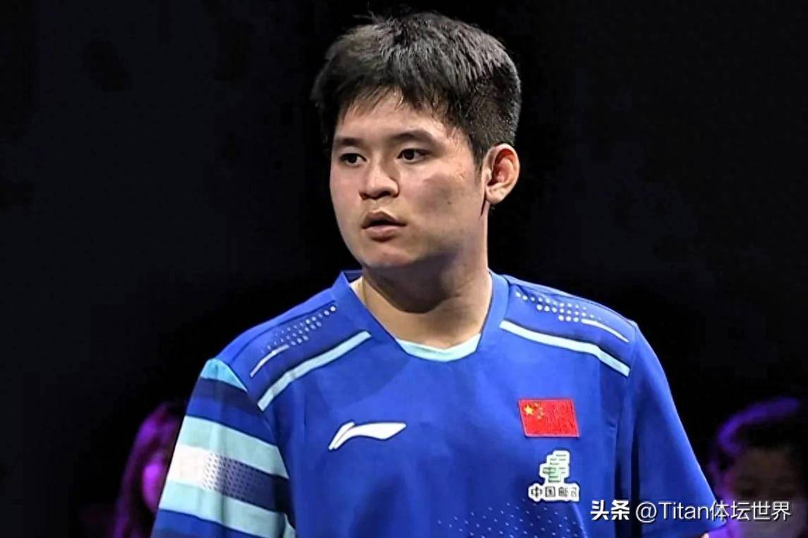 亚博体育官网-Uzi在DWG比赛中出色发挥，战术调整引发热议！气势如虹延续-亚博体育官网